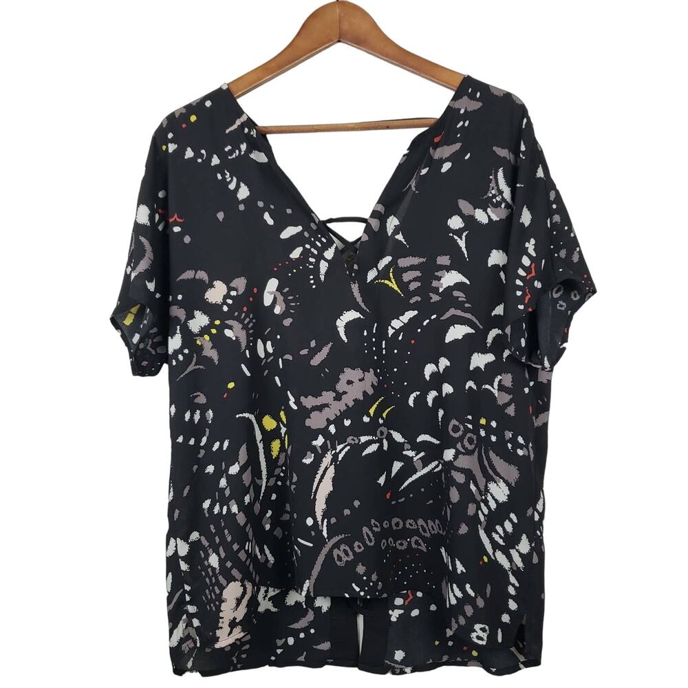 Trouve Blouse Loose Fit Tunic Flutter Sleeve - L